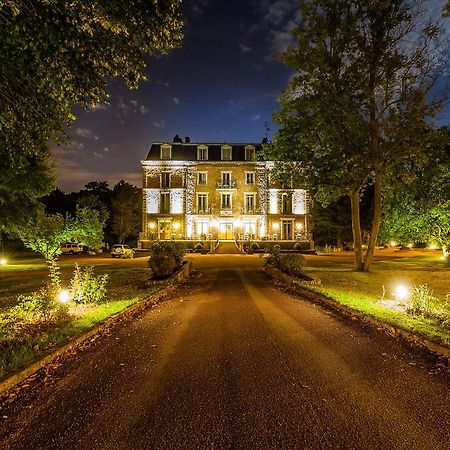 Logis Hotel & Restaurant - Le Manoir De Sauvegrain Saint-Lambert  Экстерьер фото