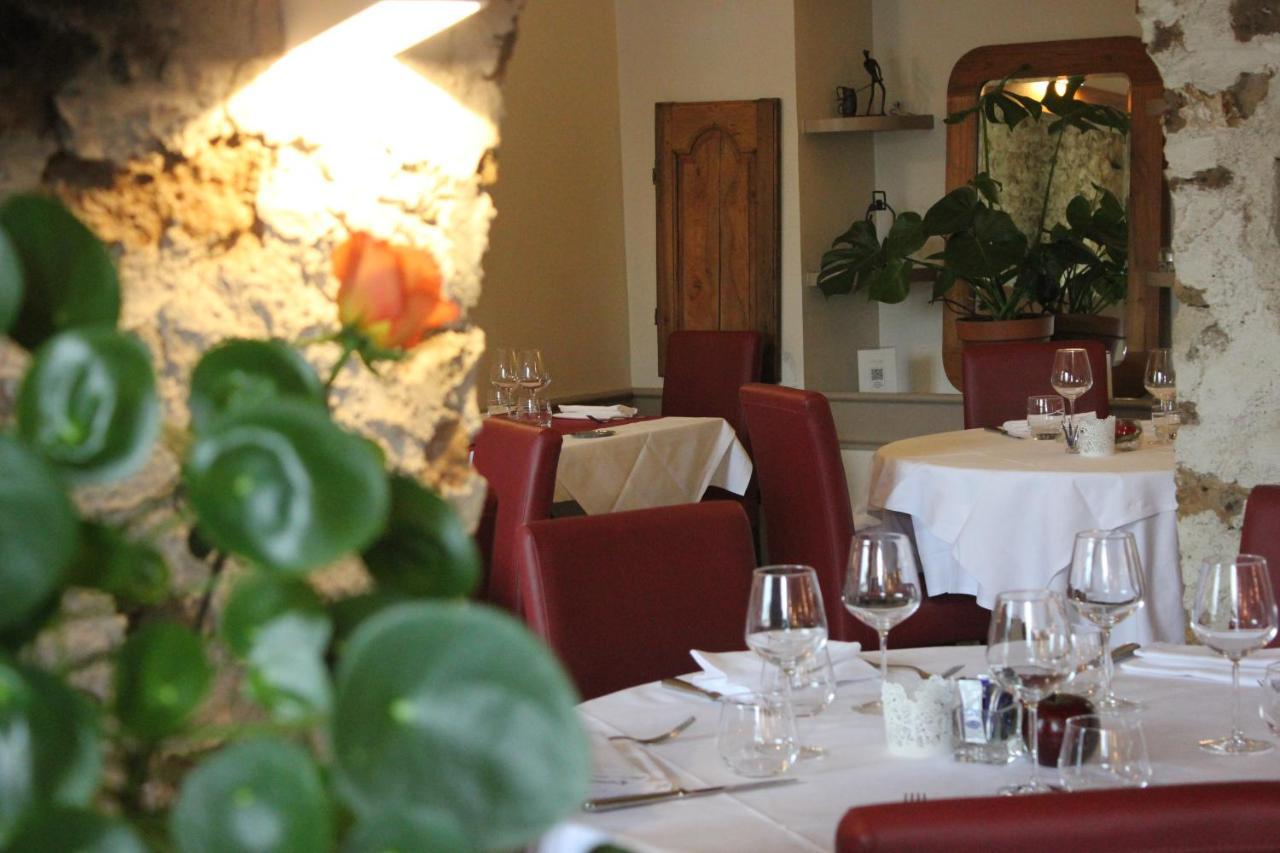 Logis Hotel & Restaurant - Le Manoir De Sauvegrain Saint-Lambert  Экстерьер фото