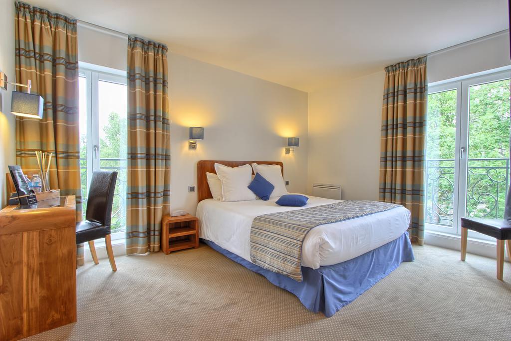 Logis Hotel & Restaurant - Le Manoir De Sauvegrain Saint-Lambert  Экстерьер фото
