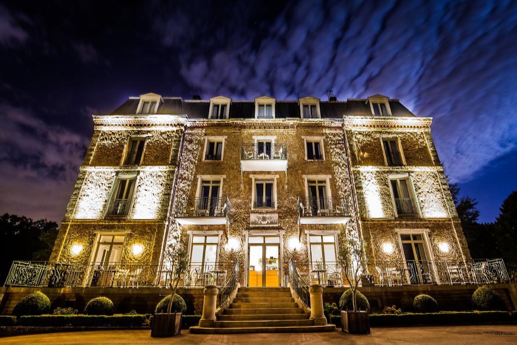 Logis Hotel & Restaurant - Le Manoir De Sauvegrain Saint-Lambert  Экстерьер фото