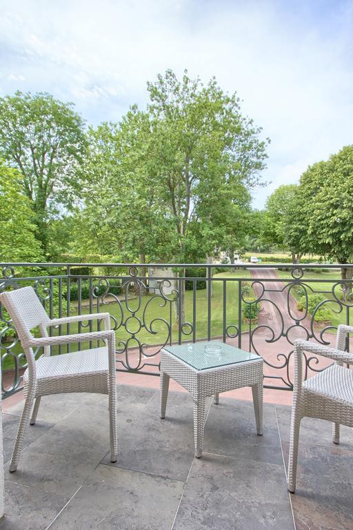 Logis Hotel & Restaurant - Le Manoir De Sauvegrain Saint-Lambert  Экстерьер фото